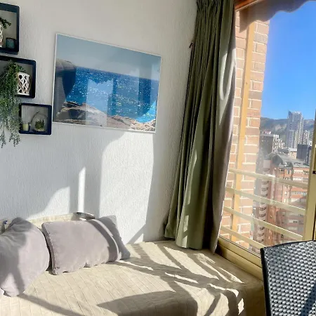 Marina Levante Sedavi *